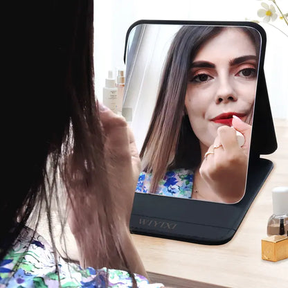 beauty on the go with this mirror